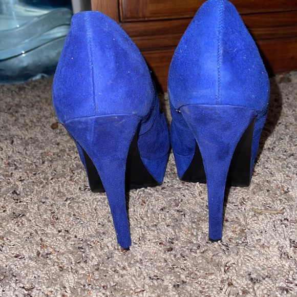 Blue heels - Picture 6 of 13